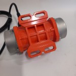 Vibrator motor 220 volt 40 watt.